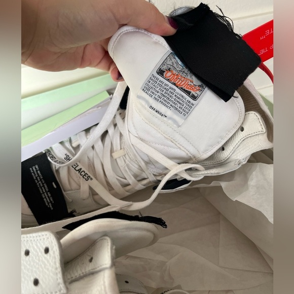 OFF-White Off-Court High White Sneakers - Picture 9 of 14